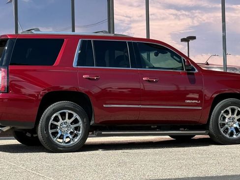 Used 2016 GMC Yukon Denali w/ Open Road Package image 13