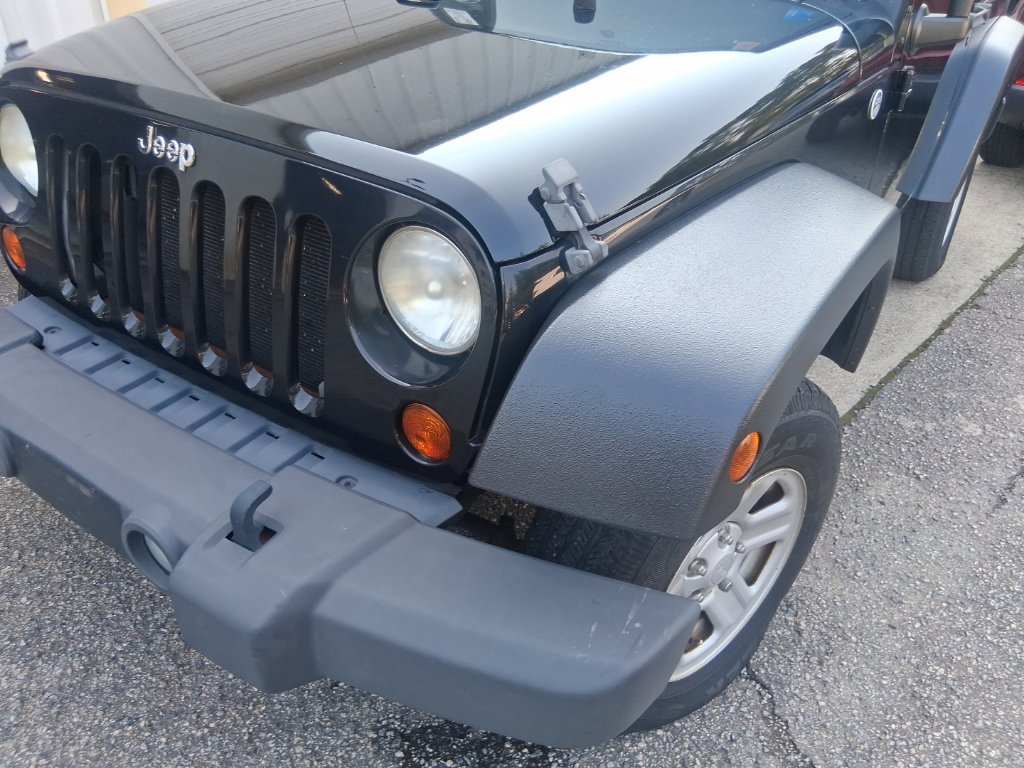 Used 2013 Jeep Wrangler Sport AWD/4WD image 16