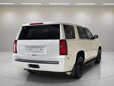 Used 2015 Chevrolet Tahoe 4WD w/ Remote Keyless Entry Package image 3