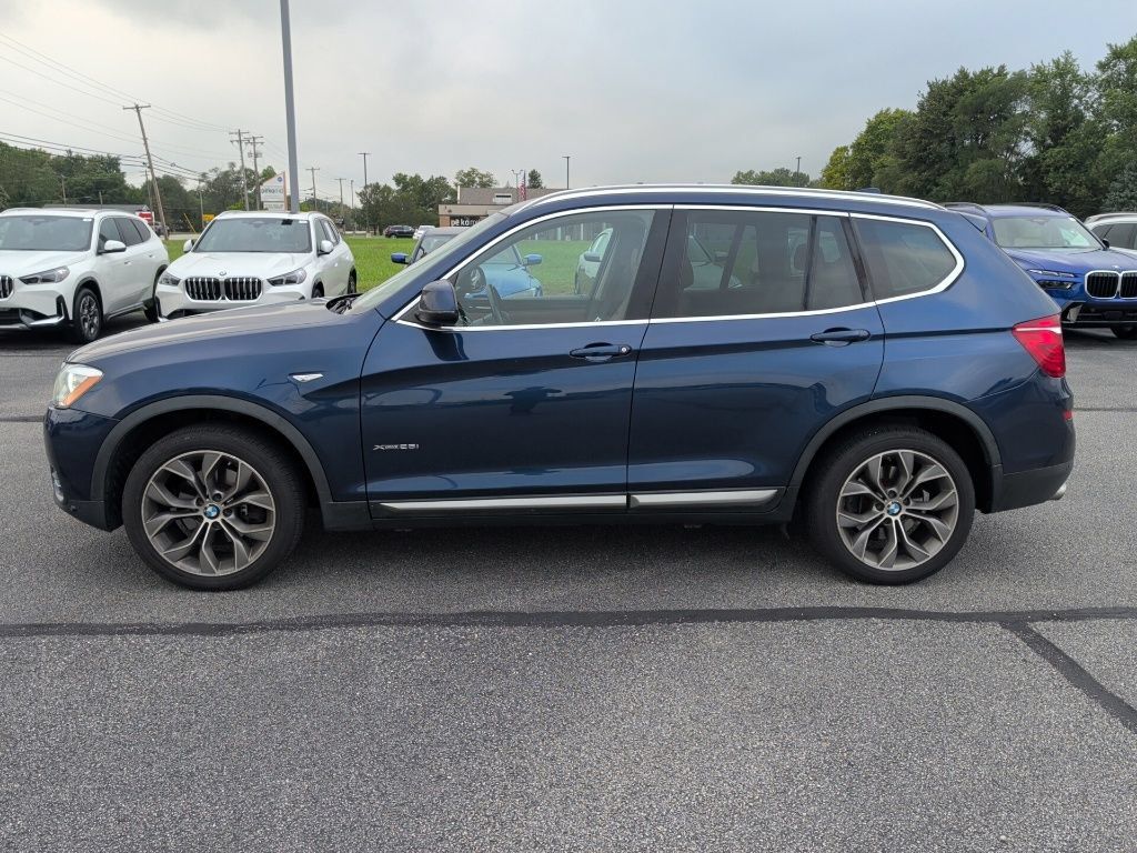 Used 2017 BMW X3 xDrive28i AWD/4WD image 3
