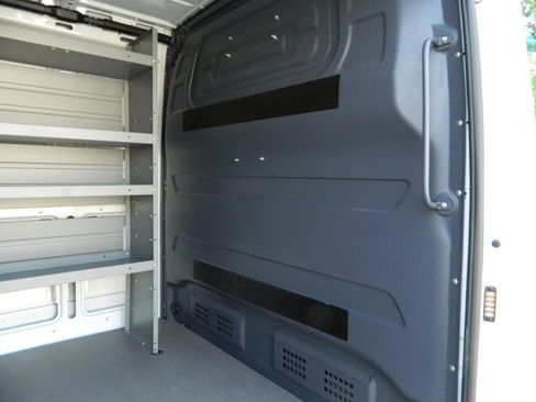 Used 2022 Mercedes-Benz Sprinter 1500 image 12
