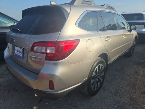 Used 2017 Subaru Outback 2.5i Limited image 3