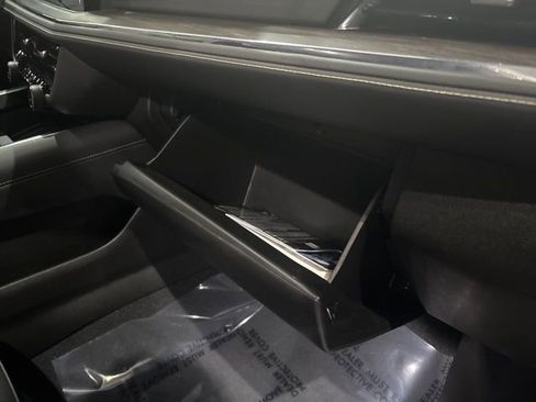 Used 2025 Chevrolet Tahoe Premier image 36