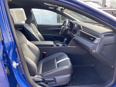 Certified 2025 Toyota Camry SE image 17