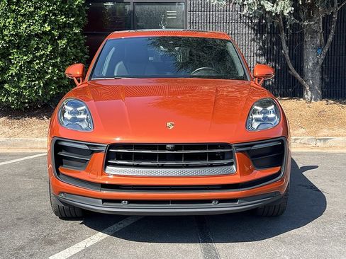 Used 2022 Porsche Macan image 3