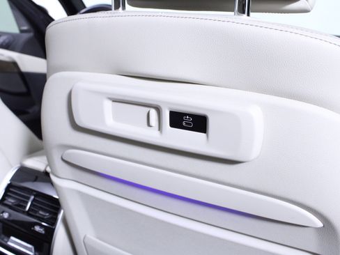 Used 2020 BMW X5 sDrive40i w/ Premium Package image 18