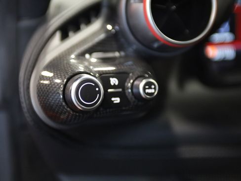 Used 2021 Ferrari F8 Tributo RWD image 18