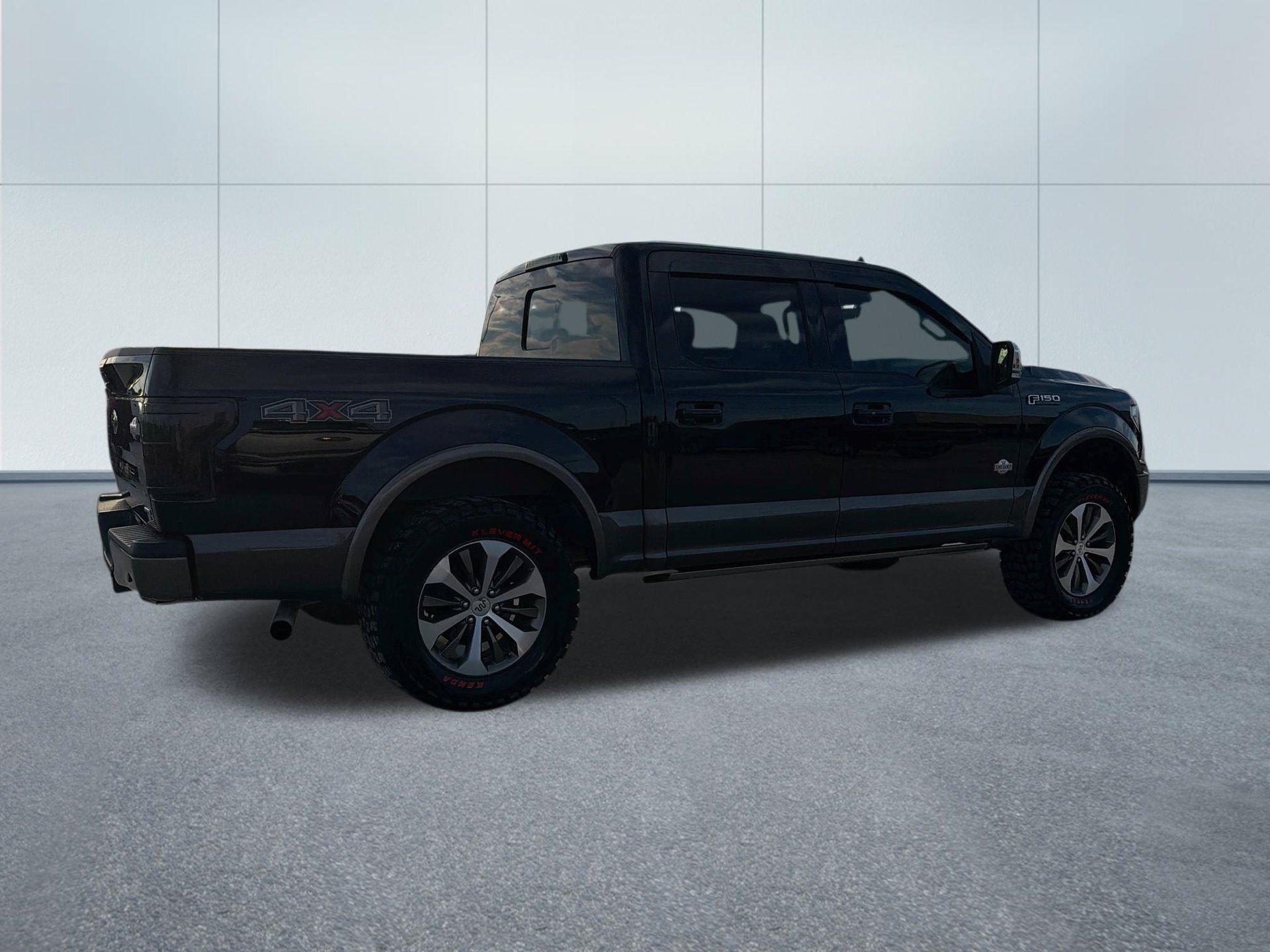 Used 2019 Ford F150 King Ranch w/ Equipment Group 601A Luxury AWD/4WD image 5