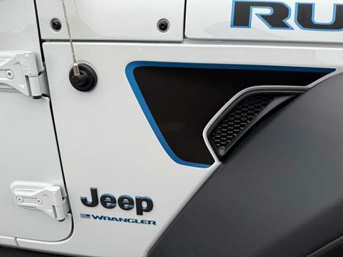 Used 2023 Jeep Wrangler Unlimited Rubicon 4xe image 17