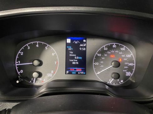 Used 2024 Toyota Corolla Cross LE image 20