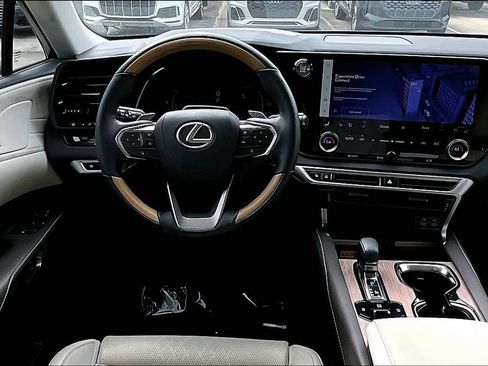 Used 2024 Lexus RX 350 Luxury w/ Convenience Package image 6