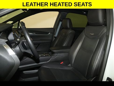 Used 2023 Cadillac XT5 Premium Luxury w/ LPO, Floor Liner Package AWD/4WD image 4