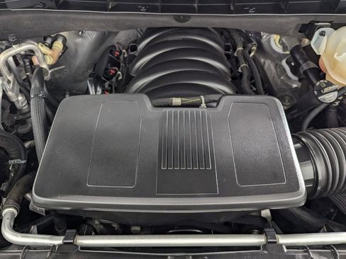 Used 2024 GMC Yukon SLT image 10