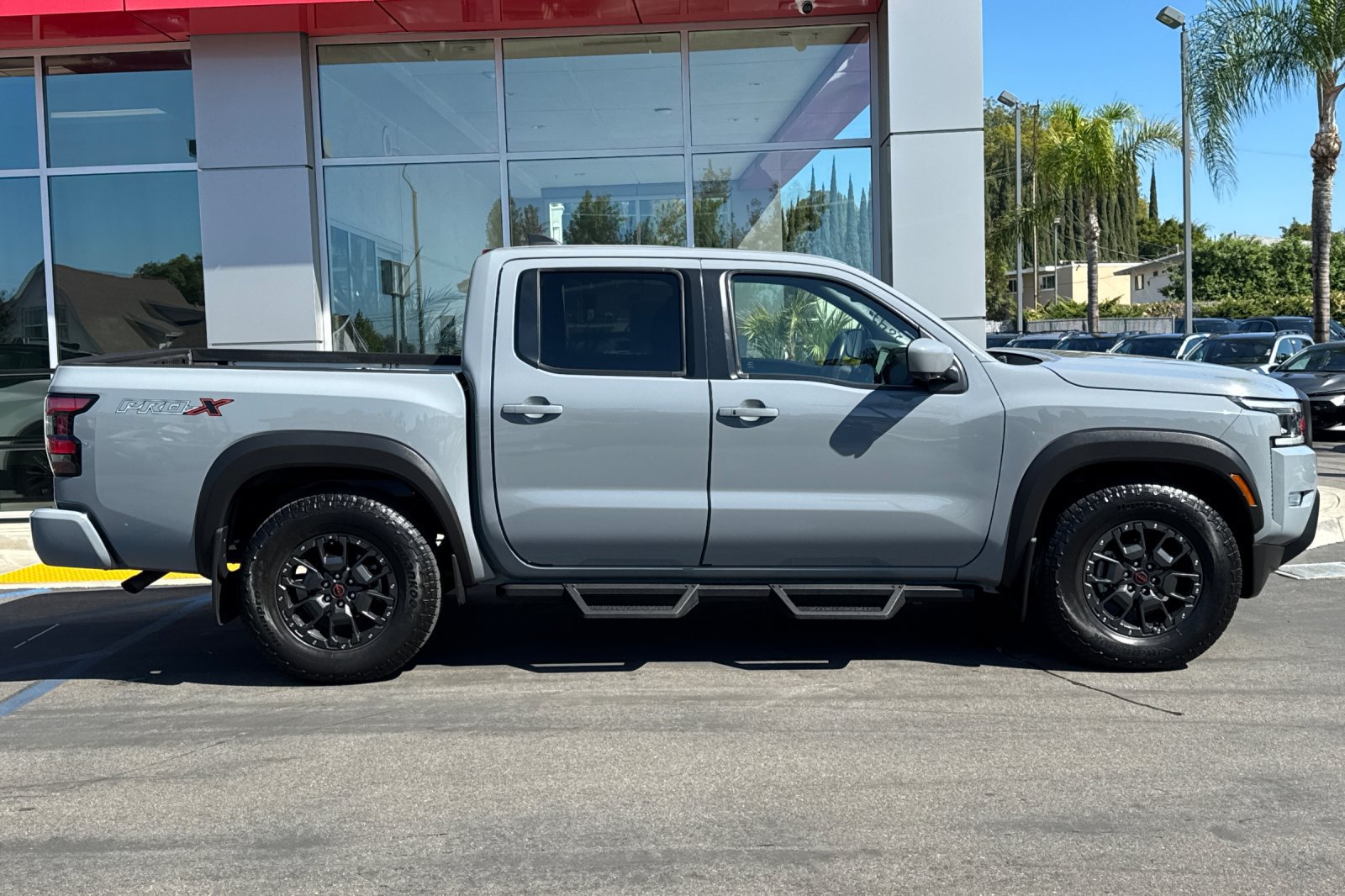 Used 2023 Nissan Frontier Pro-X w/ Pro-X Premium Package RWD image 4