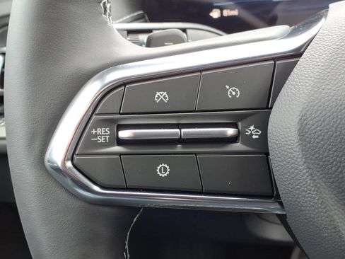 New 2026 Chevrolet Traverse LT w/ Driver Confidence Package FWD image 20