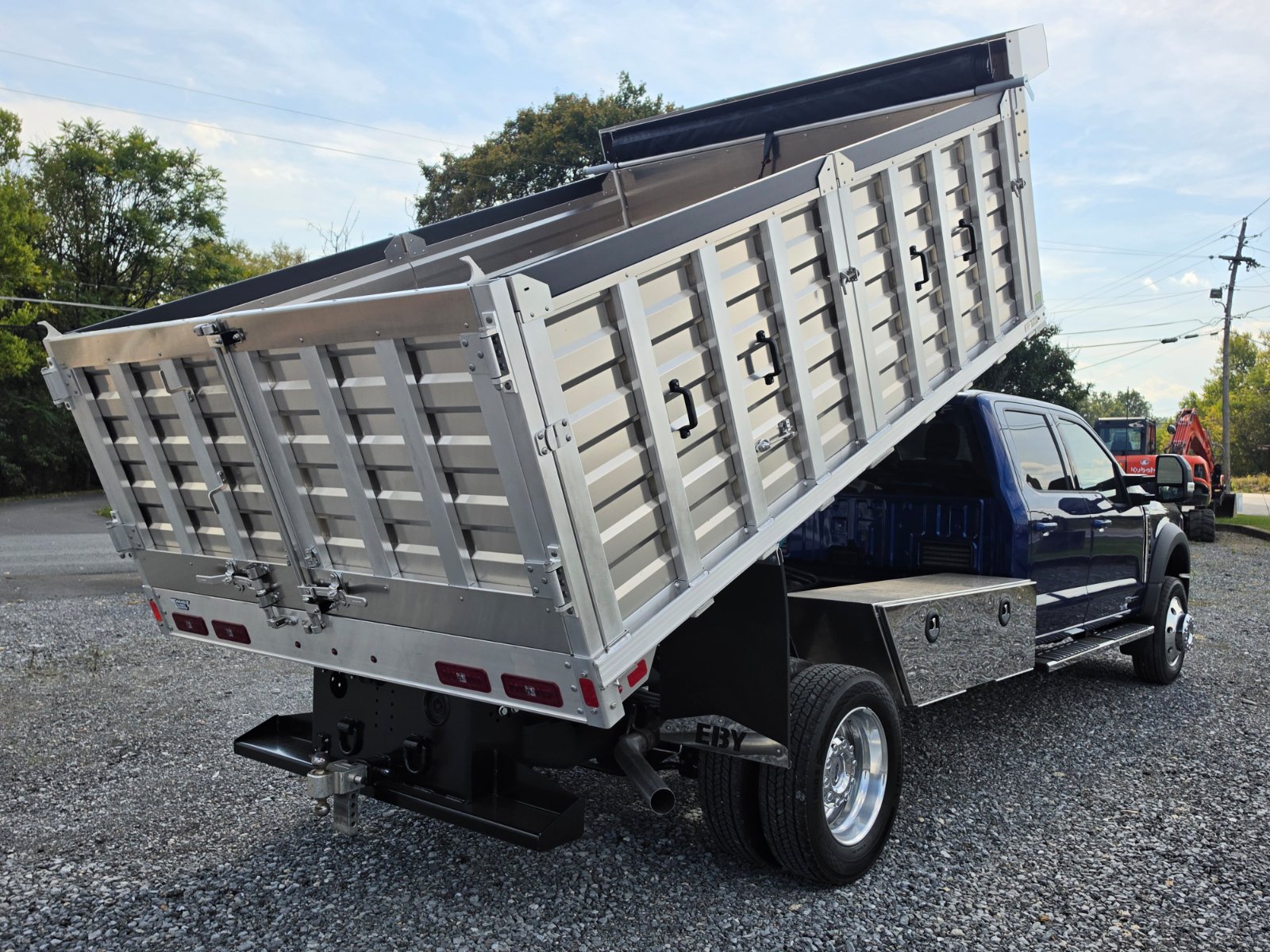 Used 2026 Ford F550 4x4 Crew Cab Super Duty image 32