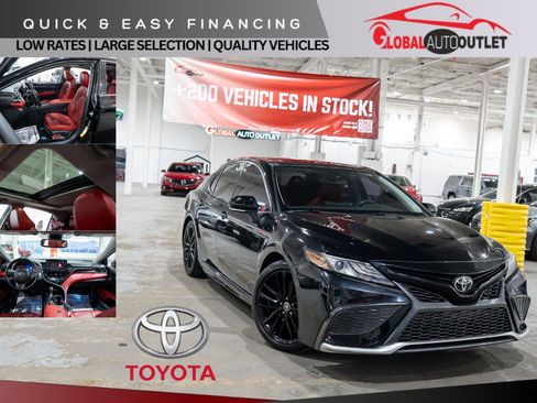 Used 2021 Toyota Camry XSE FWD image 1