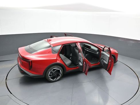 New 2025 Kia K4 EX image 44