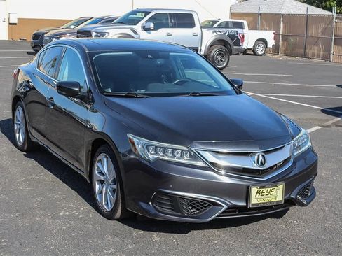Used 2016 Acura ILX image 3