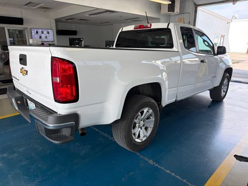 Used 2018 Chevrolet Colorado W/T RWD image 3