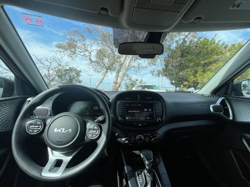 Used 2025 Kia Soul LX w/ LX Technology Package image 33