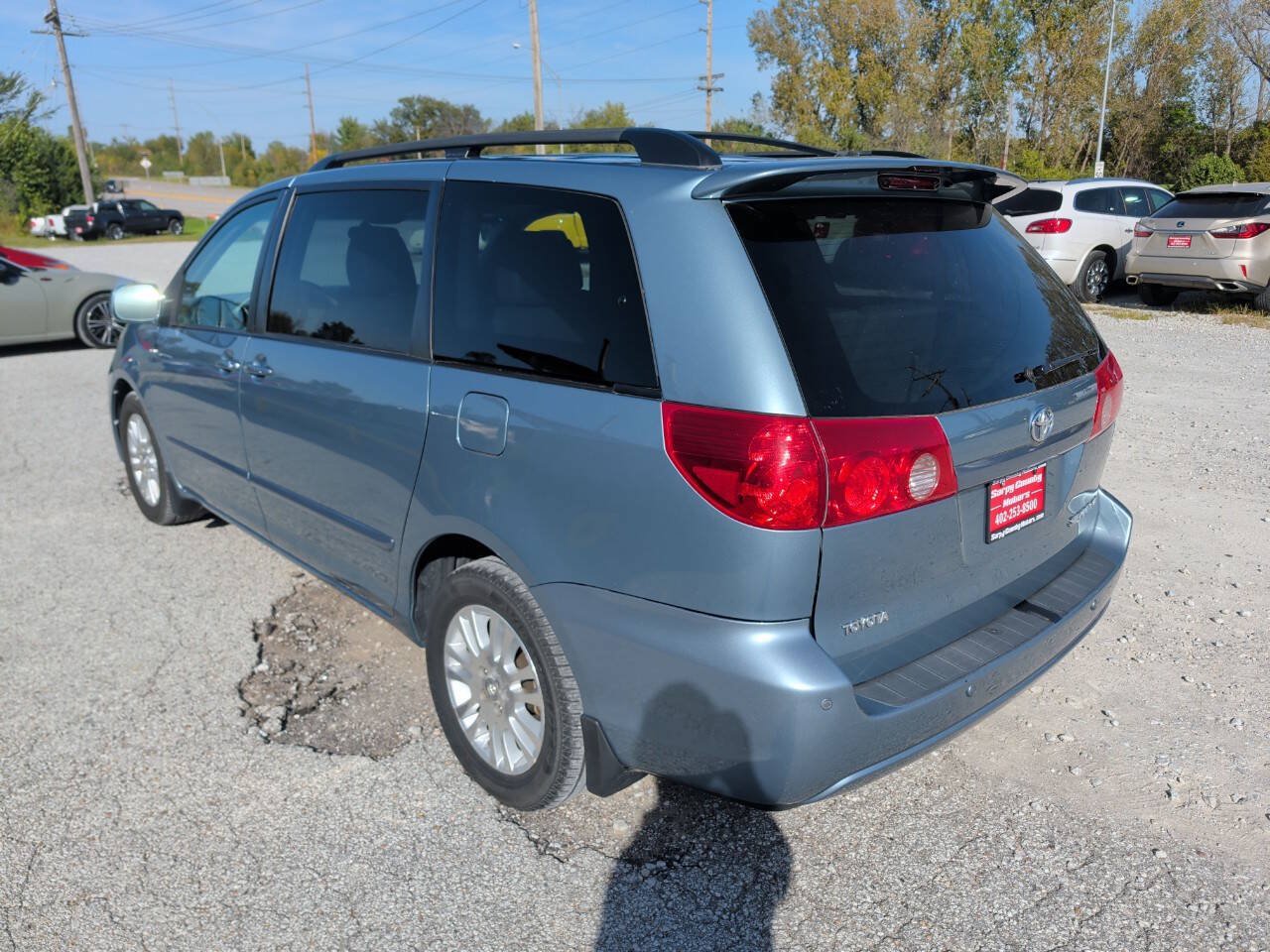 Used 2009 Toyota Sienna XLE FWD image 5
