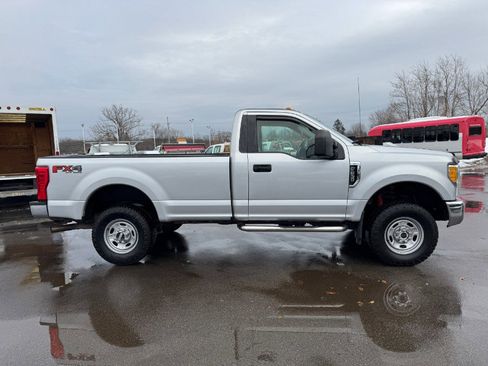 Used 2017 Ford F250 XL w/ XL Value Package image 6