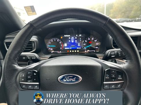 Used 2020 Ford Explorer Limited w/ Class III Trailer Tow Package image 12