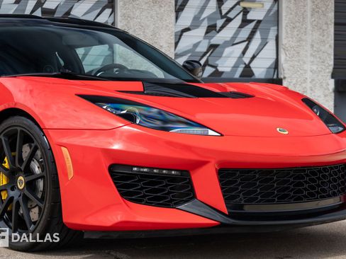 Used 2020 Lotus Evora image 2