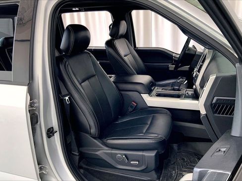 Used 2018 Ford F150 Lariat w/ Equipment Group 502A Luxury AWD/4WD image 16