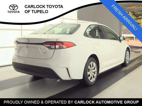 Used 2023 Toyota Corolla LE FWD image 4