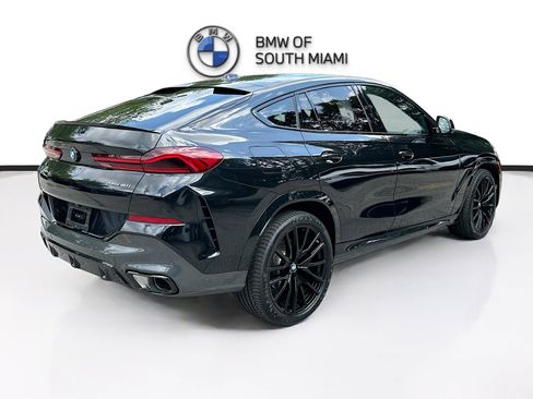 Certified 2025 BMW X6 xDrive40i w/ Executive Package image 7