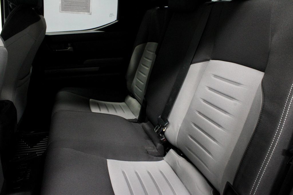 Used 2025 Toyota Tacoma TRD Sport AWD/4WD image 21