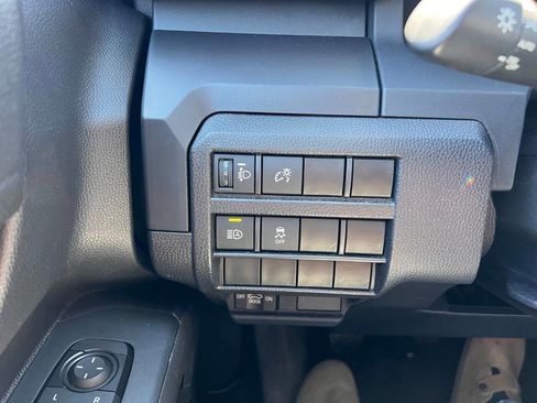 Used 2024 Toyota Tacoma SR image 18