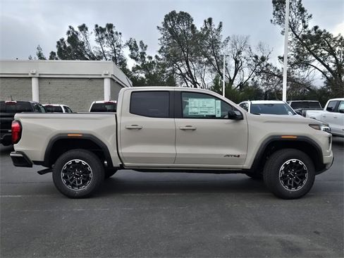 New 2026 GMC Canyon AT4 image 3