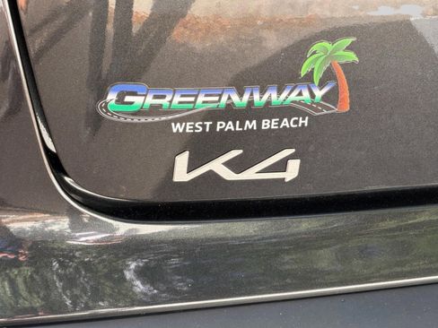 Used 2025 Kia K4 FWD image 41