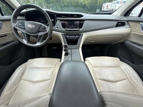 Used 2019 Cadillac XT5 Luxury AWD/4WD image 15