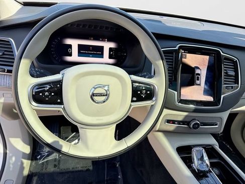 Certified 2024 Volvo XC90 T8 Ultimate w/ Protection Package AWD/4WD image 13