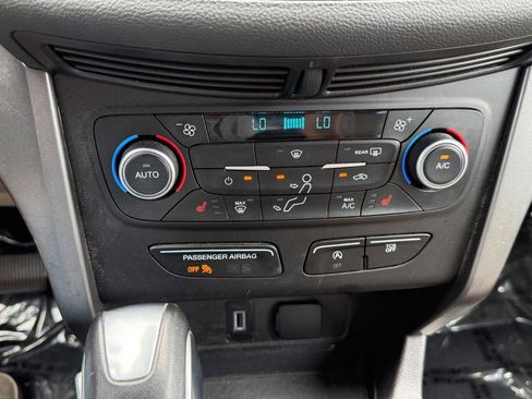 Used 2018 Ford Escape SEL w/ Ford Safe & Smart Package FWD image 11