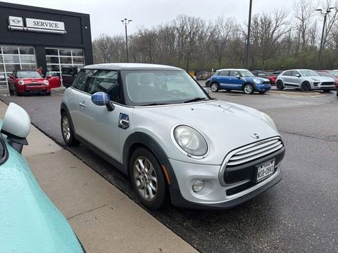 Used 2014 MINI Cooper 2-Door Hardtop FWD image 3