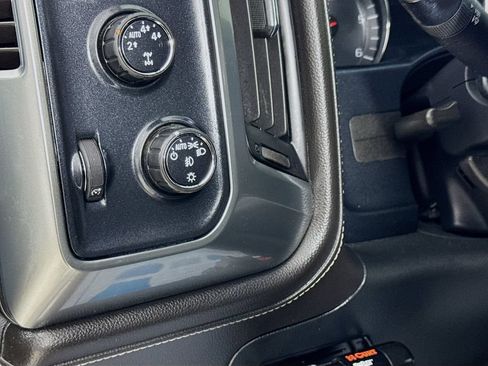 Used 2014 Chevrolet Silverado 1500 LTZ Z71 w/ LTZ Plus Package AWD/4WD image 12