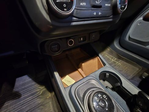 Used 2022 Ford Maverick Lariat image 16