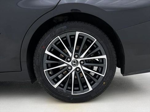 Certified 2022 Lexus ES 350 w/ Premium Package image 33