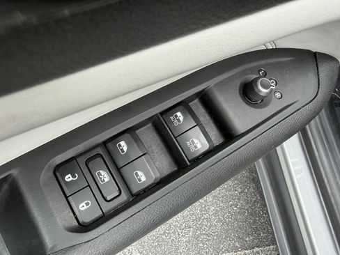 Used 2024 Jeep Compass Limited AWD/4WD image 10