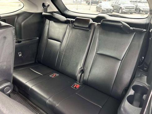 Used 2023 Toyota Highlander XLE FWD image 21