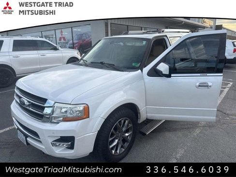 Used 2017 Ford Expedition Limited w/ Equipment Group 301A image 3