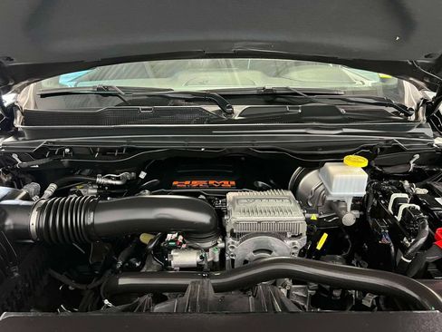Used 2023 RAM 1500 Laramie AWD/4WD image 33