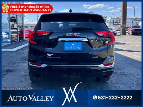 Used 2020 GMC Terrain Denali w/ Denali Premium Package AWD/4WD image 6