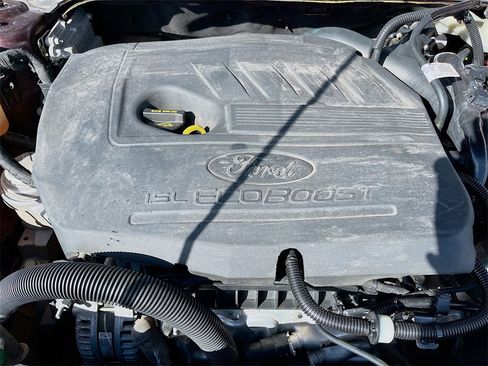 Used 2018 Ford Fusion SE w/ Fusion SE Technology Package image 29