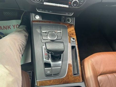Used 2018 Audi Q5 2.0T Premium AWD/4WD image 26